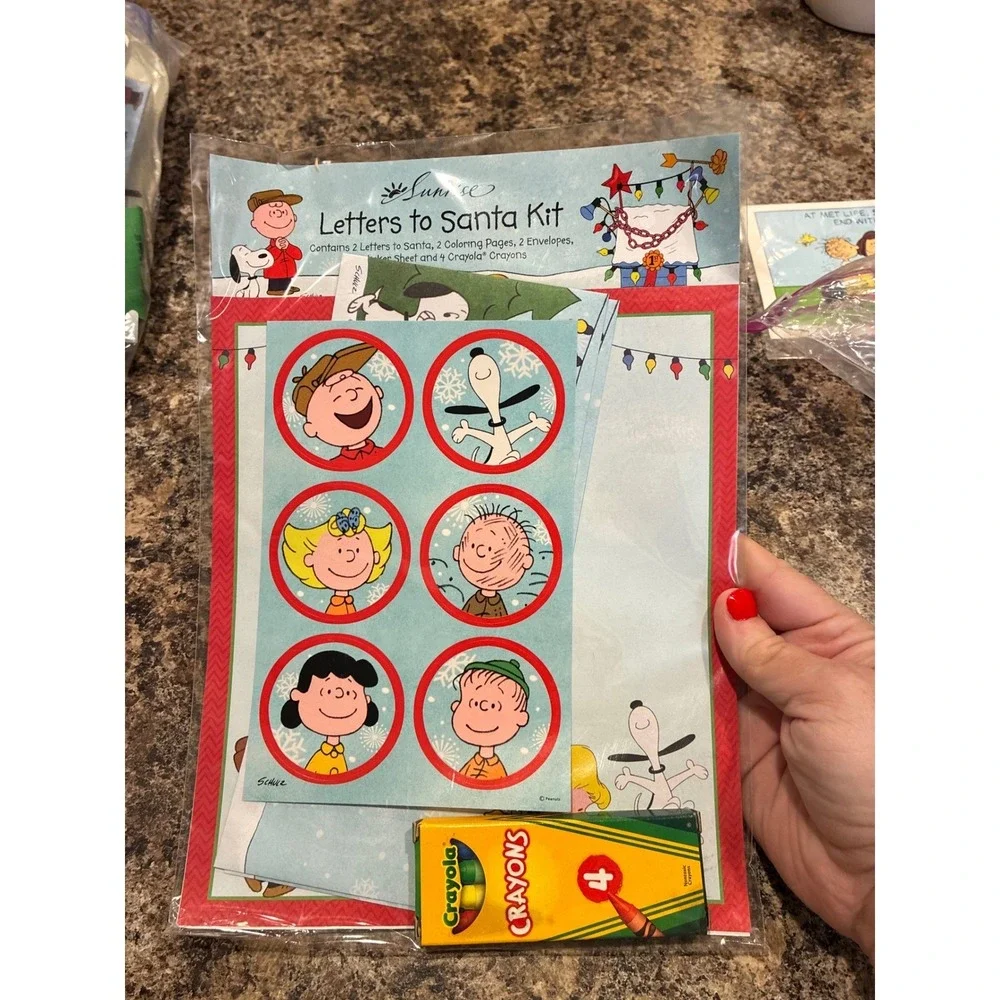 Peanuts Letters to Santa Kit Sunrise Snoopy Charlie Brown Stationery Crayola NEW